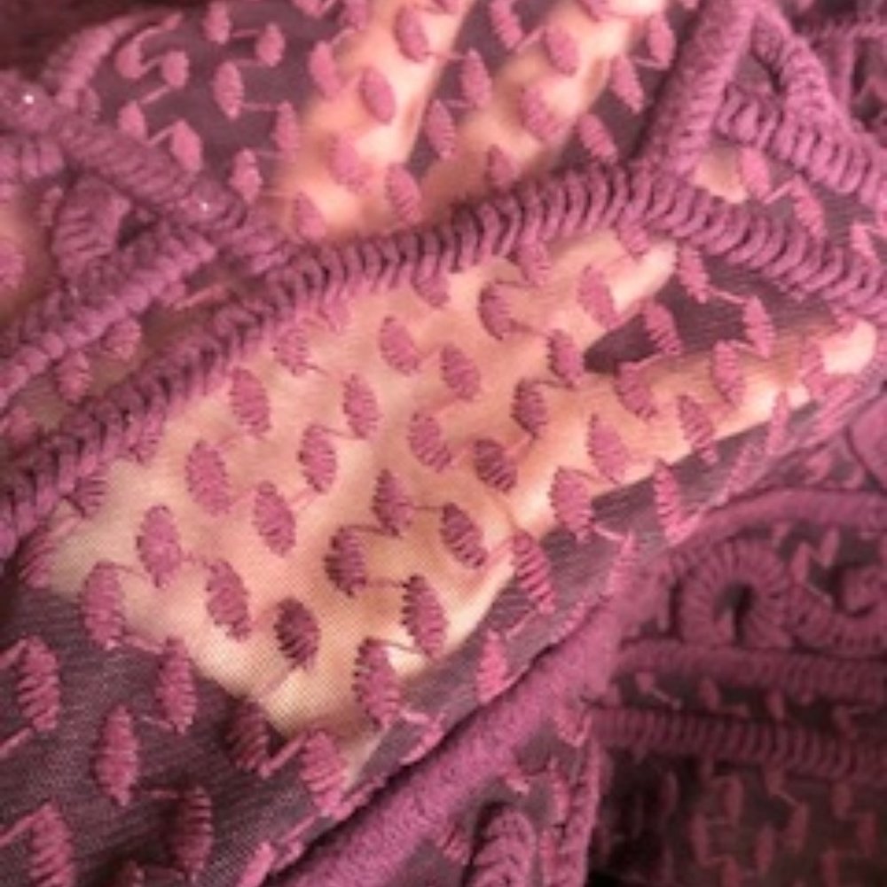 BURGANDY LACE TOP WITH ATTACHED CAMISOLE - Picture 3 of 3
